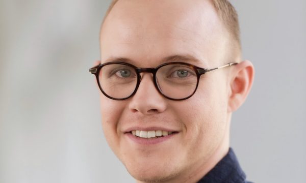 landon hoyt nonprofit organization vancouver downtown eastside board member